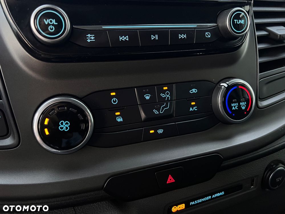 Ford Transit 2.0TDCI SORTIMO BEZWYPADKOWY - 36