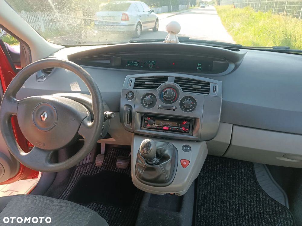 Renault Scenic 1.6 16V Expression - 3