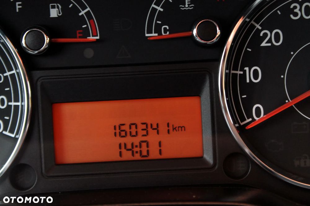 Fiat Punto 1.4 16V Dynamic - 16