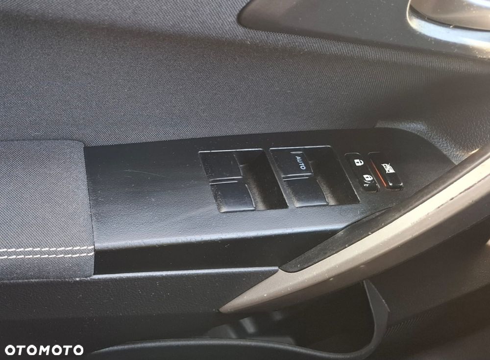 Toyota Auris - 8