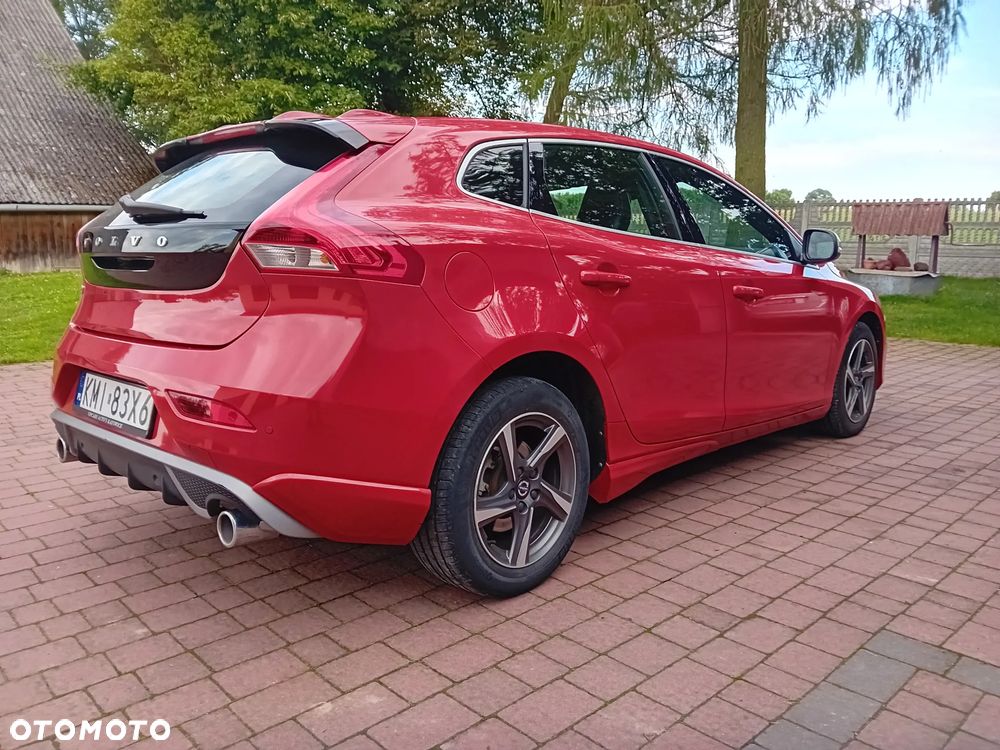 Volvo V40 D2 Drive-E R-Design Momentum - 4