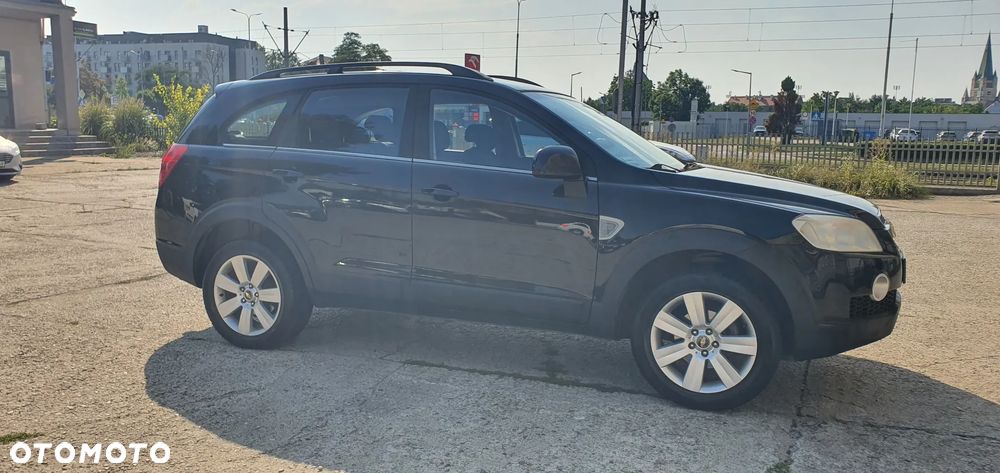 Chevrolet Captiva 2.4 LS 5os - 18