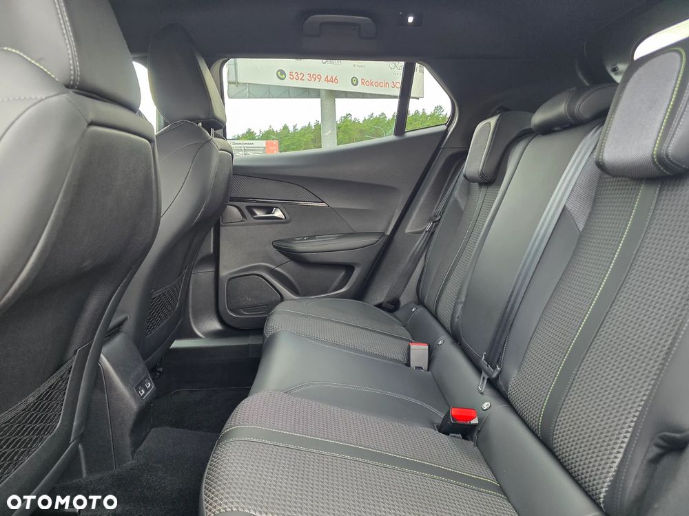 Peugeot 2008 1.5 BlueHDi GT Line S&S EAT8 - 29