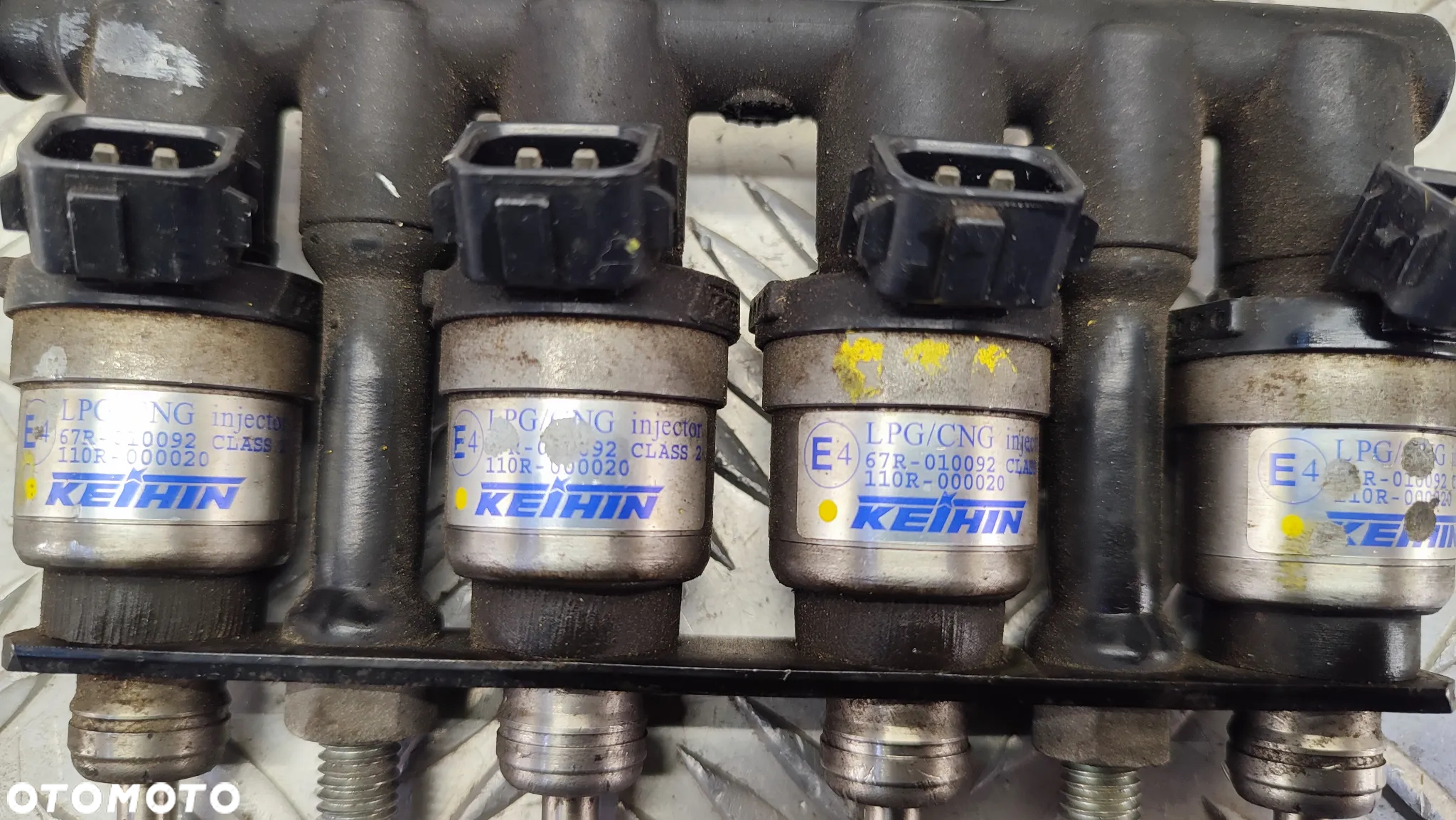 LISTWA WTRYSKOWA WTRYSKIWACZE KEIHIN ZOLTE LPG GAZ PRINS VSI 8 CYL - 6