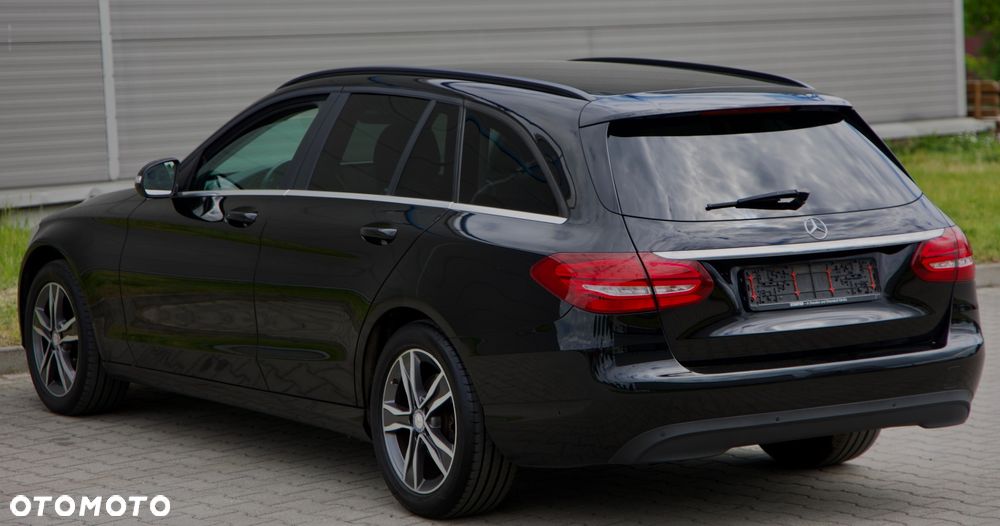 Mercedes-Benz Klasa C 180 9G-TRONIC Edition - 15