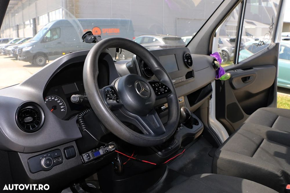 Mercedes-Benz SPRINTER - 8
