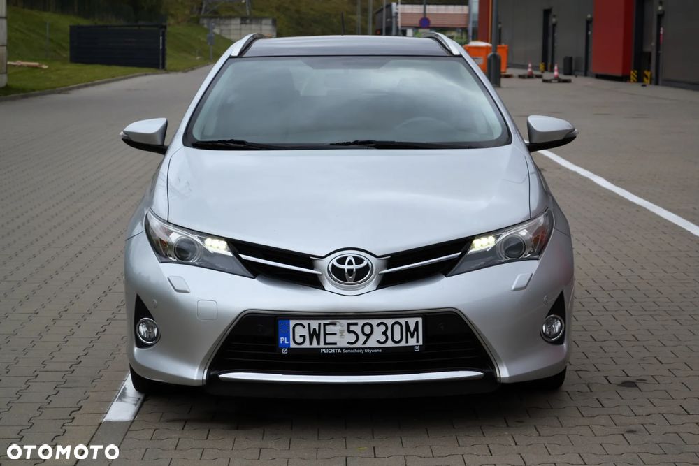 Toyota Auris 2.0 D-4D Premium - 34