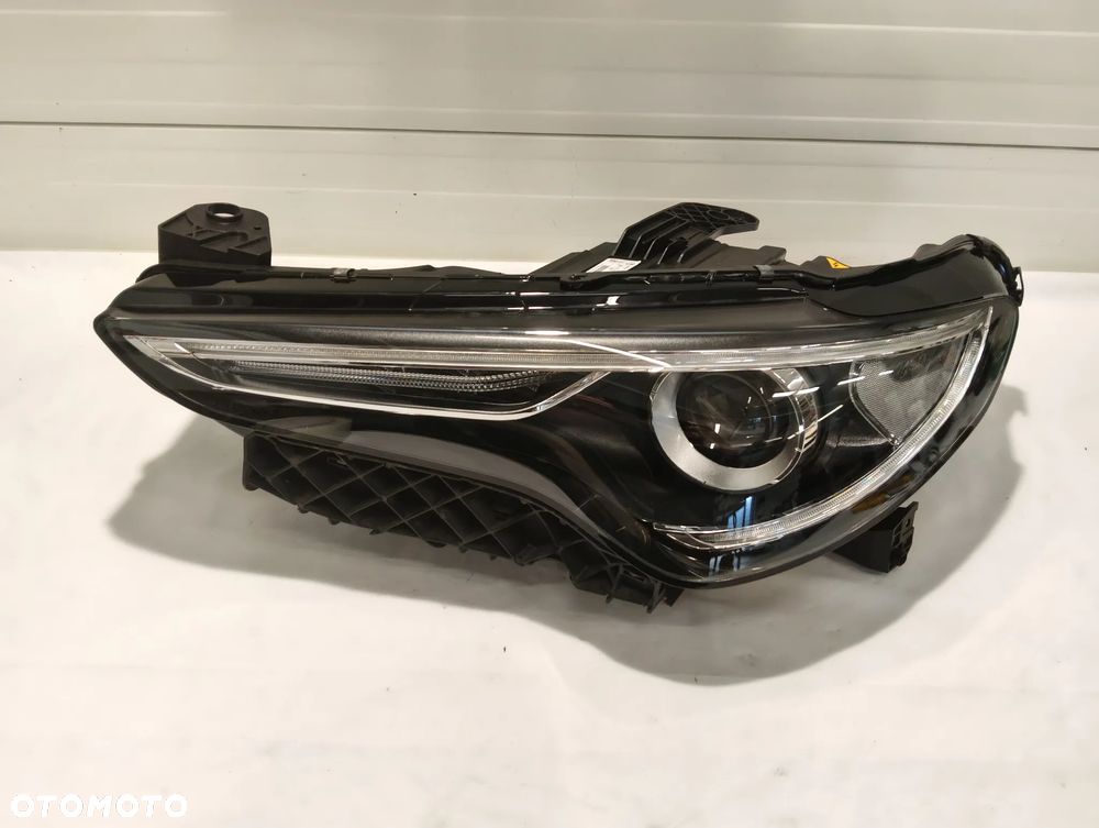 Alfa Romeo Stelvio XENON PRZÓD STRONA LEWA 50559300 21F19-B - 2