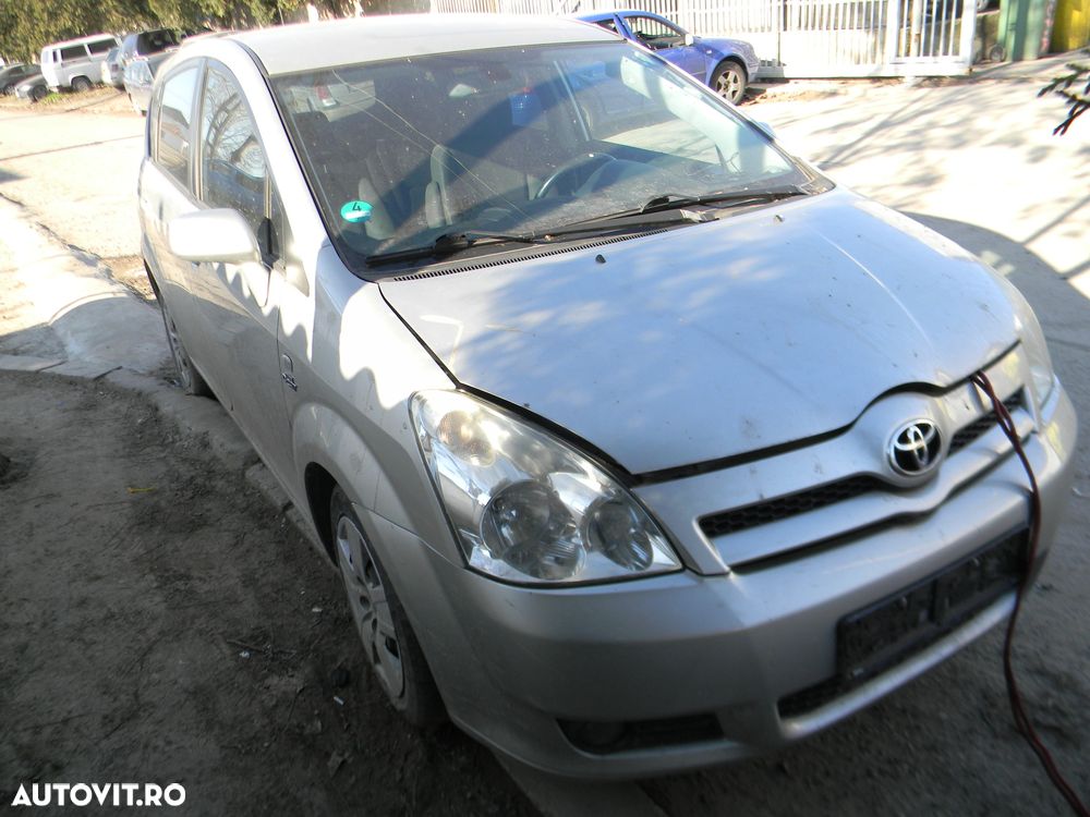 Dezmembrari  Toyota COROLLA verso  2004  > 2009 2.2 D-4D Motorina - 6