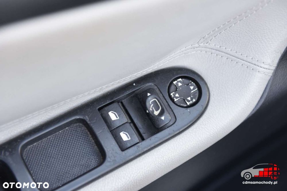 Peugeot 207 CC - 16
