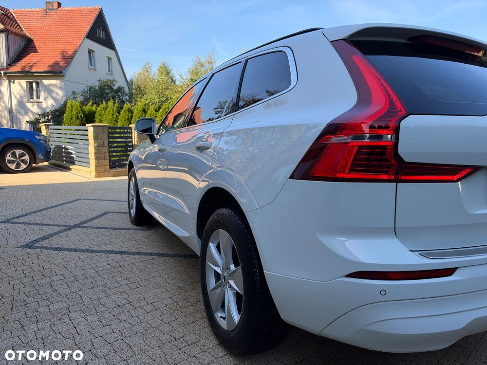 Volvo XC 60 B4 D AWD Momentum Pro - 9