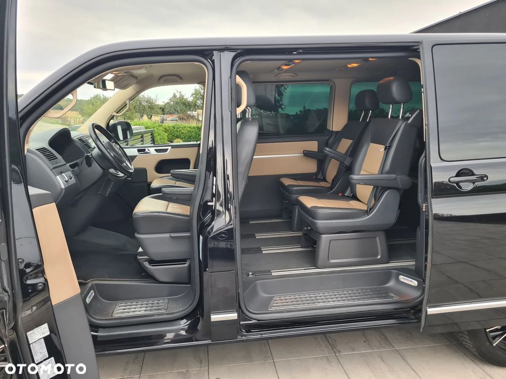 Volkswagen Multivan - 2