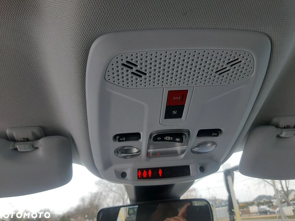 Peugeot 2008 BlueHDi 110 Active Pack - 28