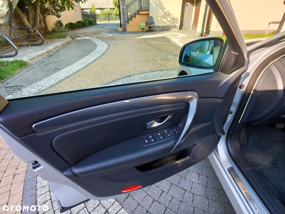 Renault Laguna 2.0 16V Turbo Initiale - 22