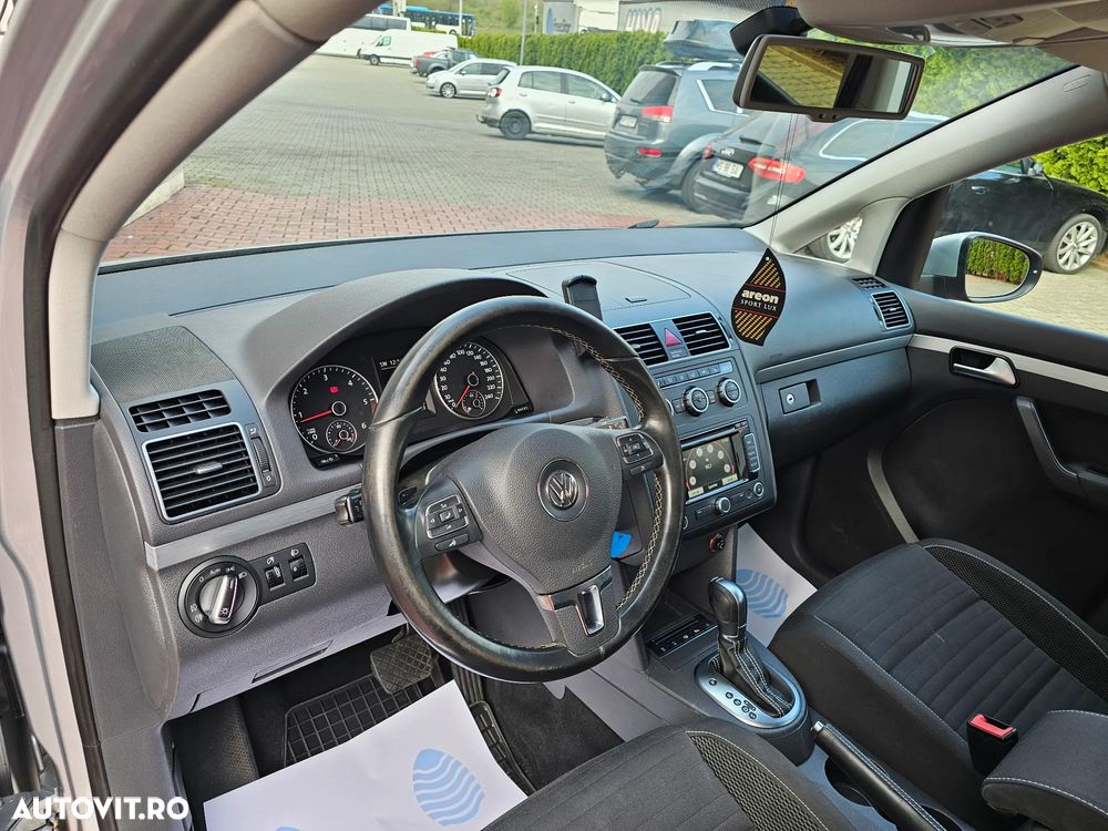 Volkswagen Touran 1.6 TDI DPF BlueMotion Technology DSG Cup - 18