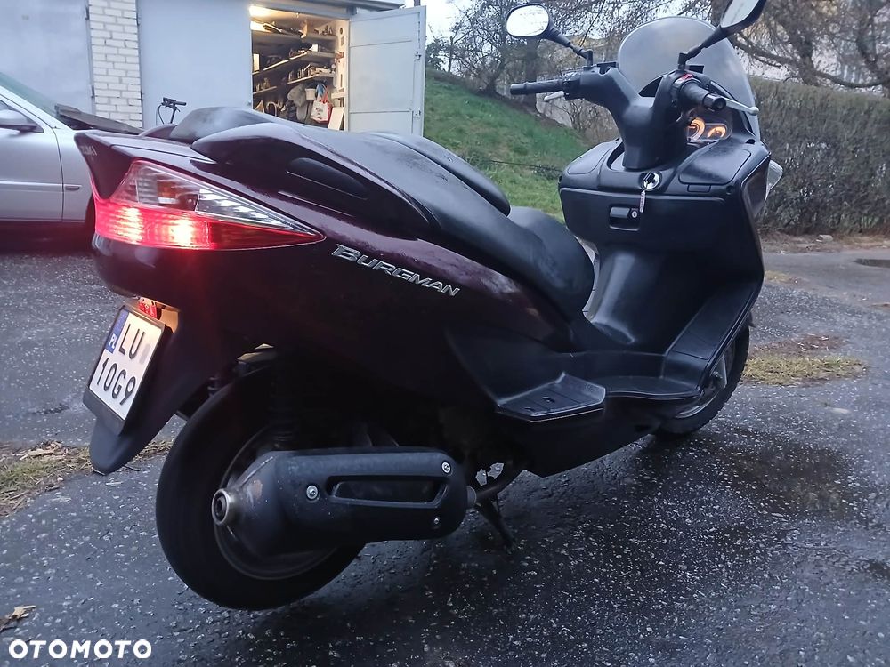 Suzuki Burgman - 4