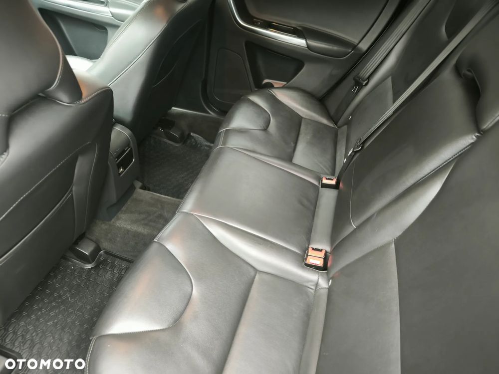 Volvo XC 60 D4 Summum - 27