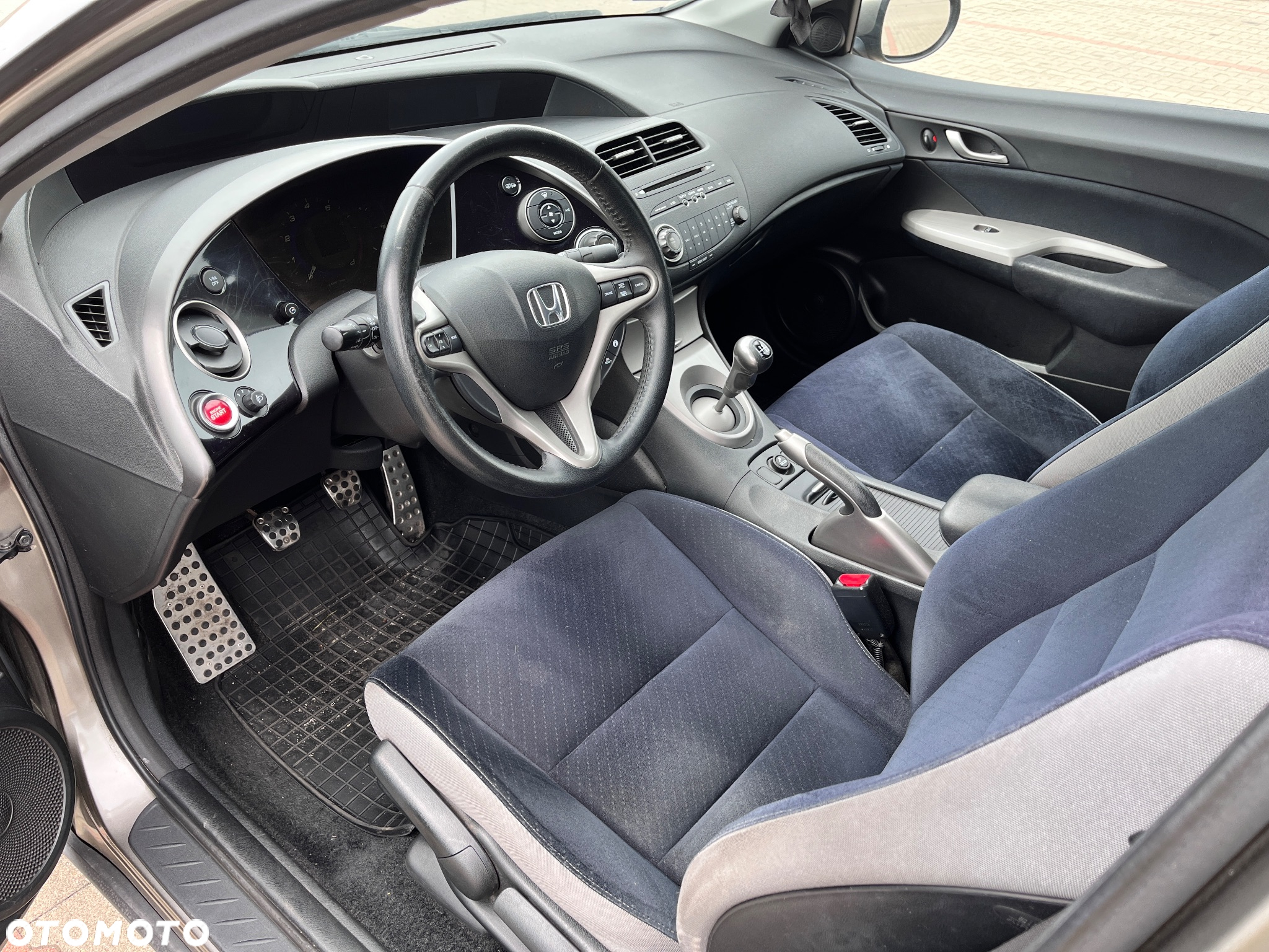 Honda Civic 1.8 Executive - 9