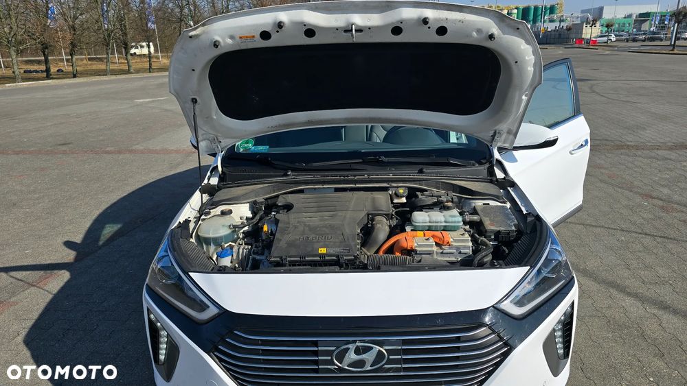 Hyundai IONIQ Hybrid Platinum - 3