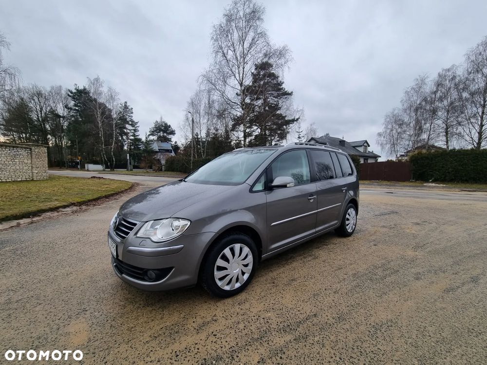 Volkswagen Touran 2.0 TDI Highline - 10