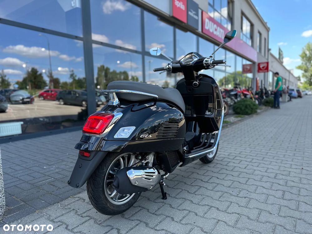 Vespa GTS - 3