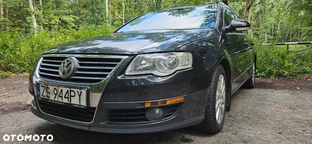 Volkswagen Passat 1.9 TDI Highline - 1