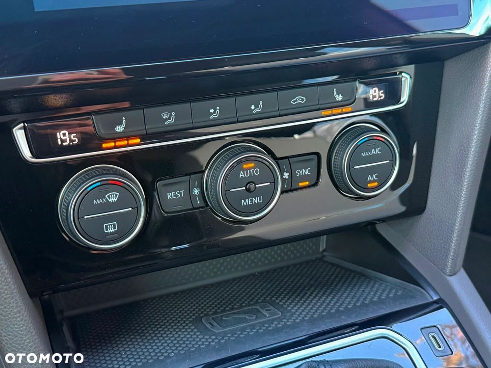 Volkswagen Arteon 2.0 TDI SCR Elegance DSG - 38