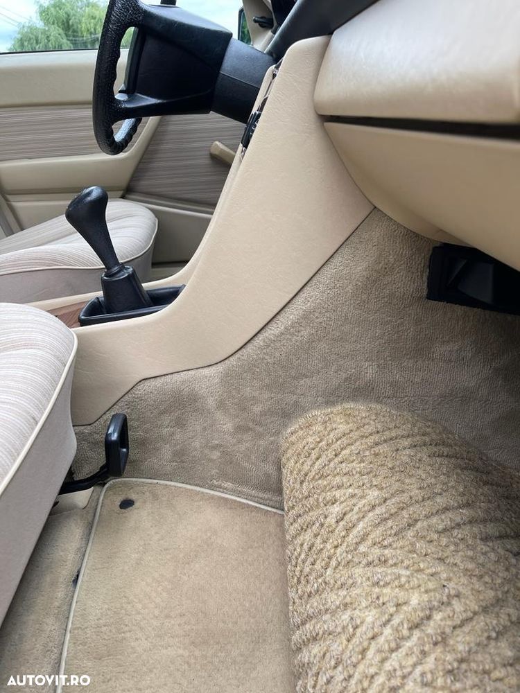 Mercedes-Benz W124 - 11