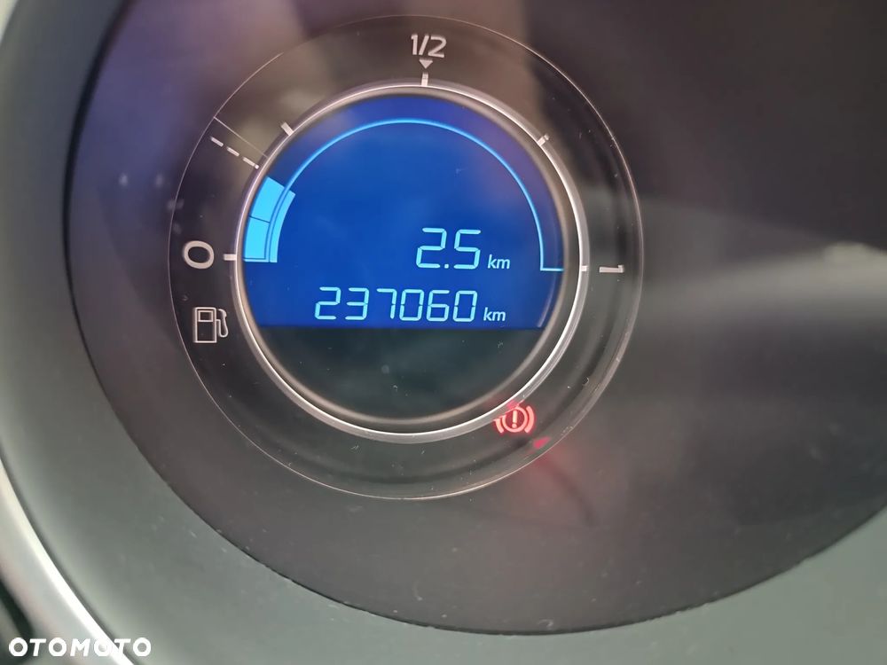 Citroën DS4 HDi 110 SoChic - 16