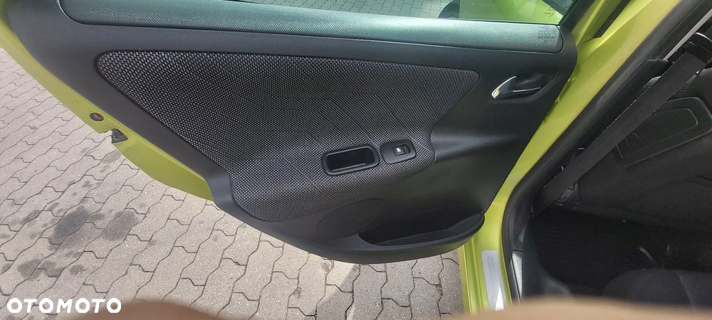 Peugeot 207 95 VTi Premium - 11