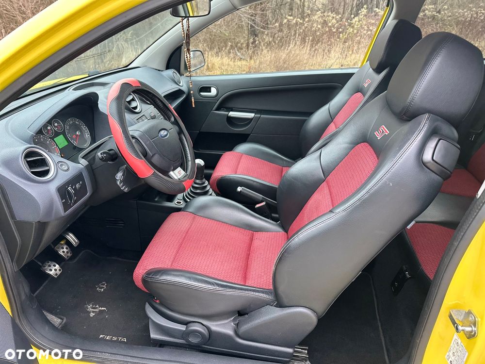 Ford Fiesta - 9