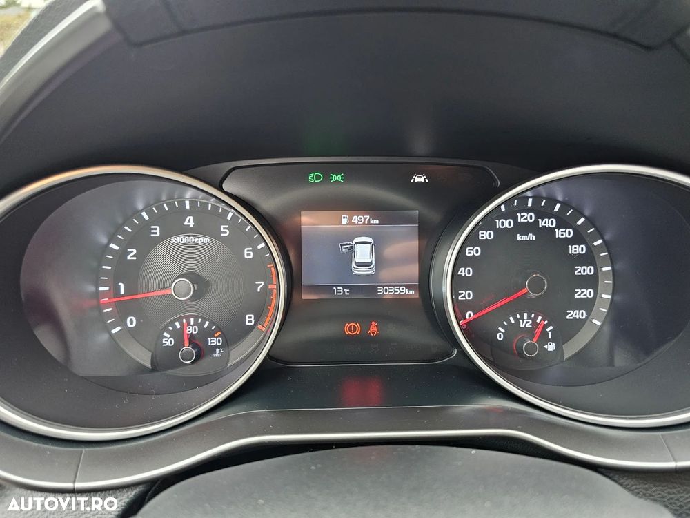Kia Ceed - 10