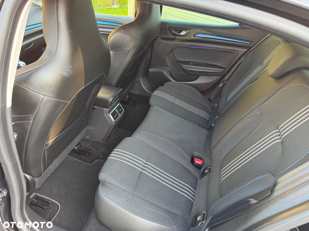 Renault Megane ENERGY TCe 130 GT LINE - 29