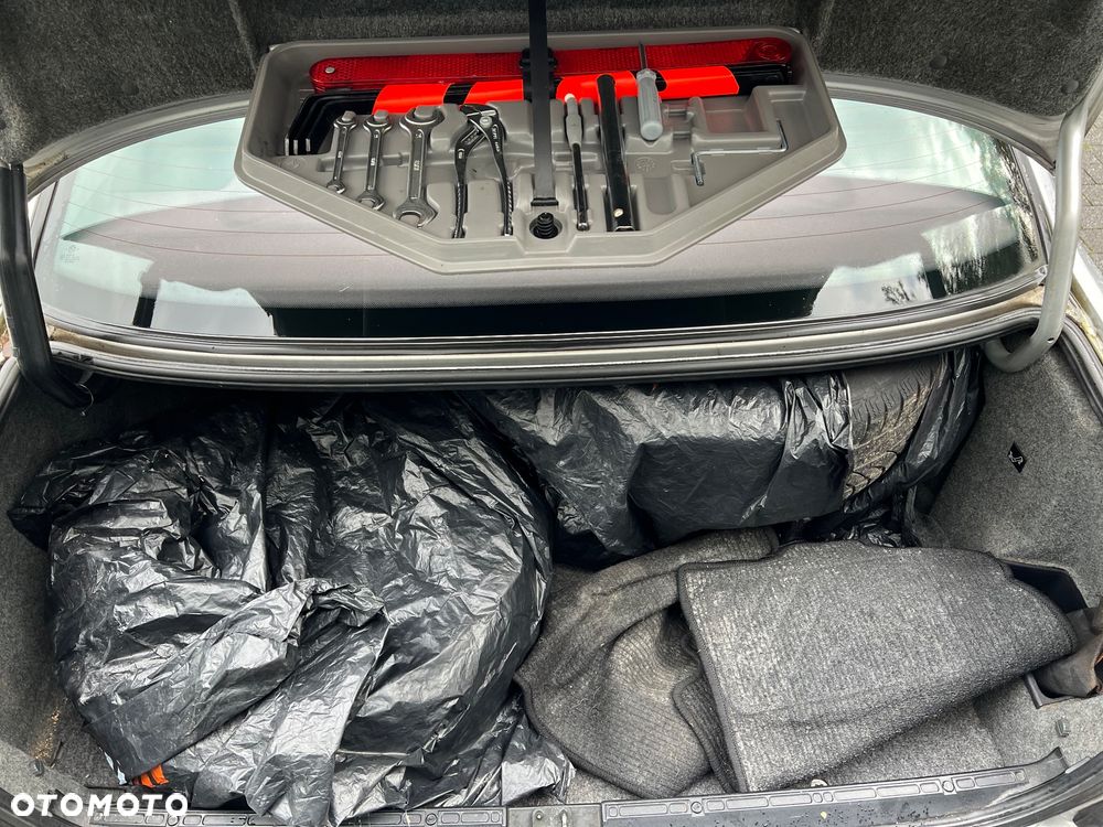 BMW Seria 5 520i - 26