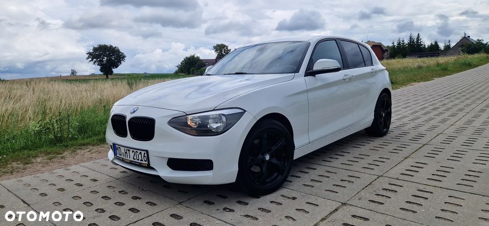 BMW Seria 1 116i - 8