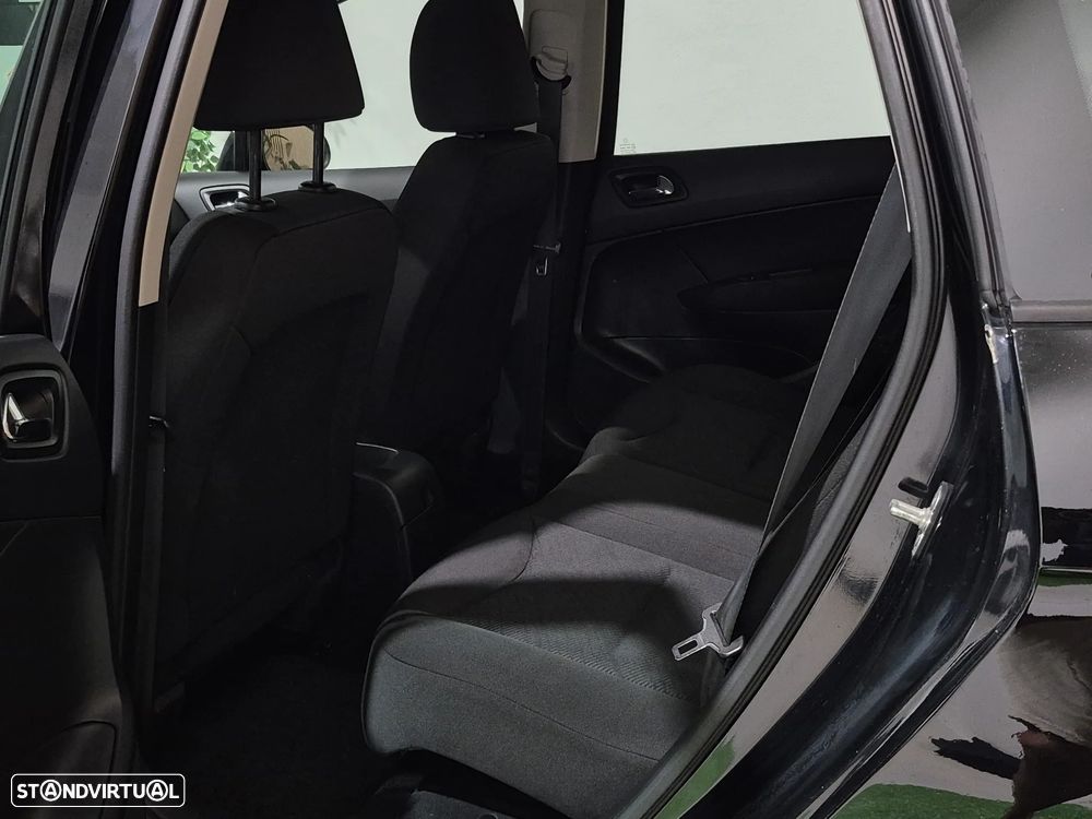 Peugeot 308 SW 1.4 16V Premium - 11
