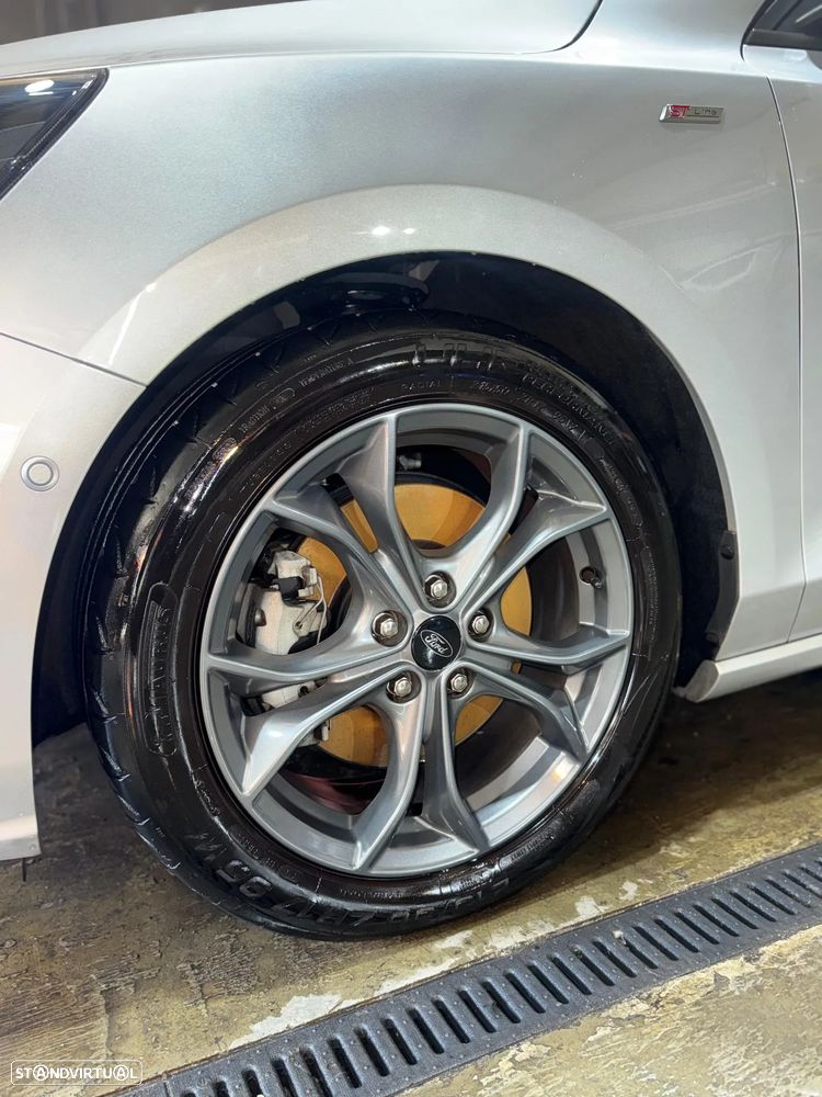 Ford Focus 1.0 EcoBoost ST-Line - 17