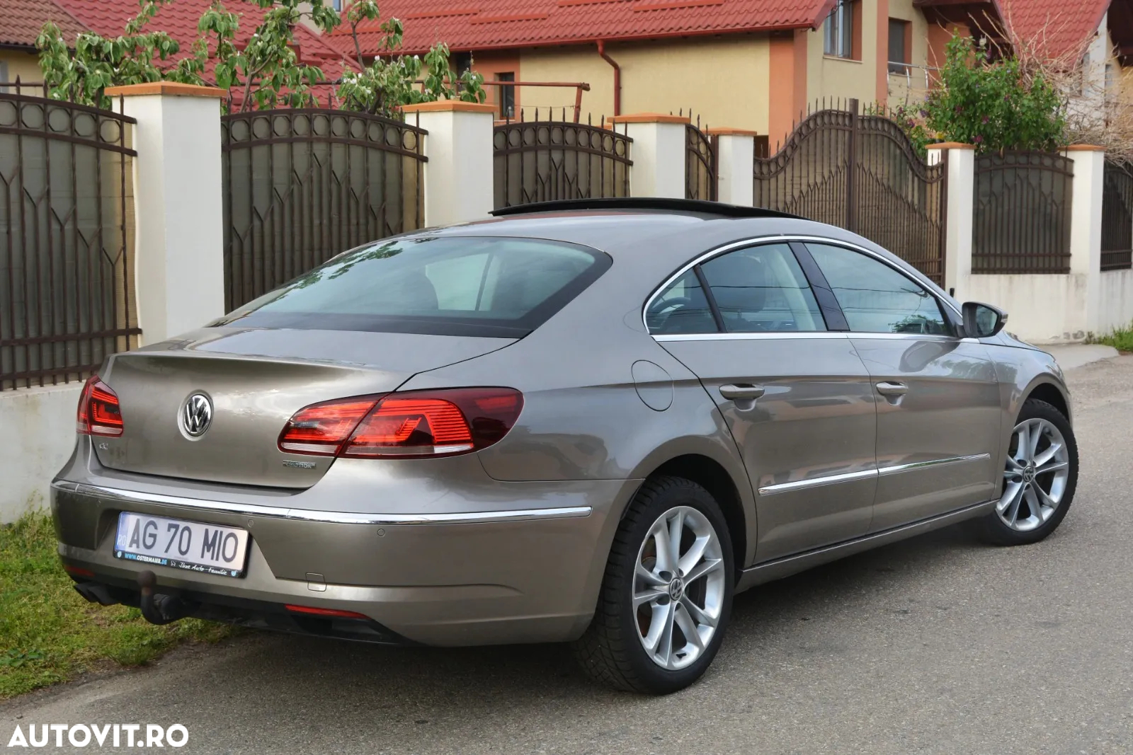 Volkswagen Passat CC 2.0 TDI 4Motion BlueMotion Technology - 3