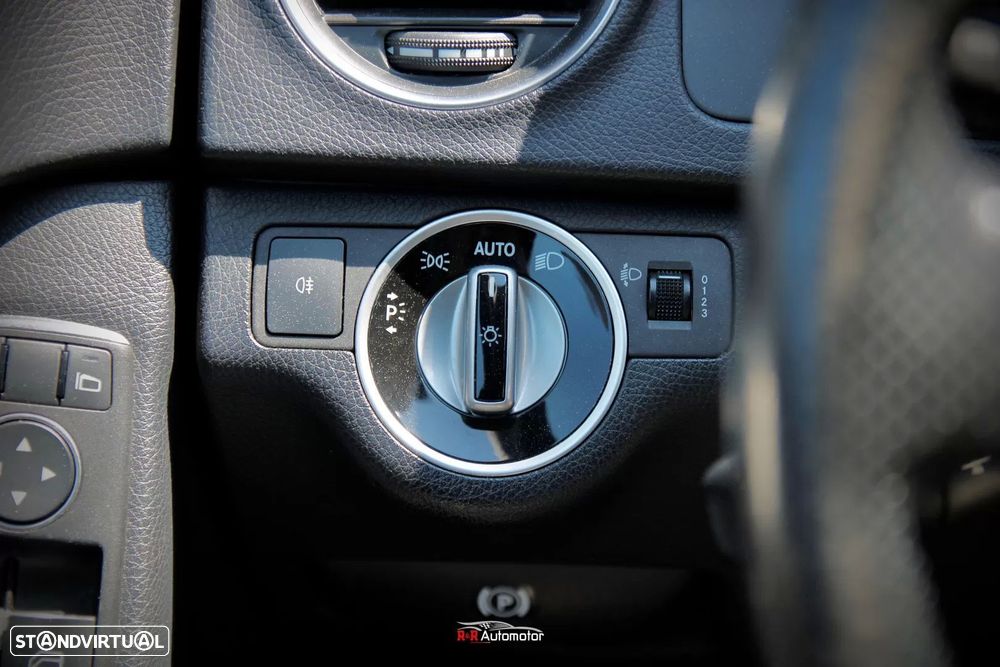 Mercedes-Benz C 220 CDi Avantgarde BlueEfficiency - 24