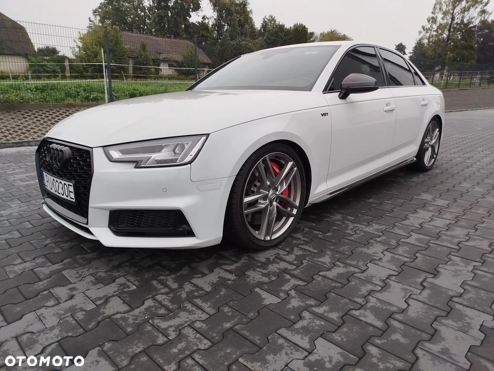 Audi S4 Limousine - 1