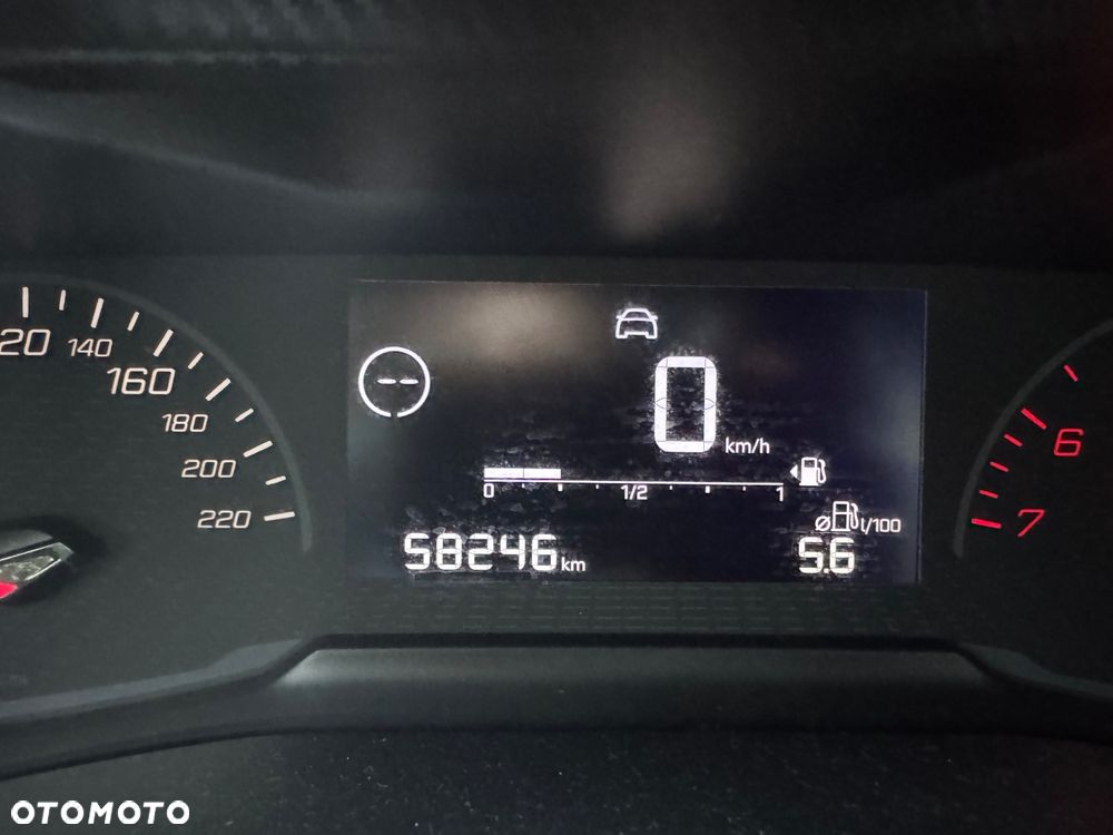 Peugeot 208 - 9