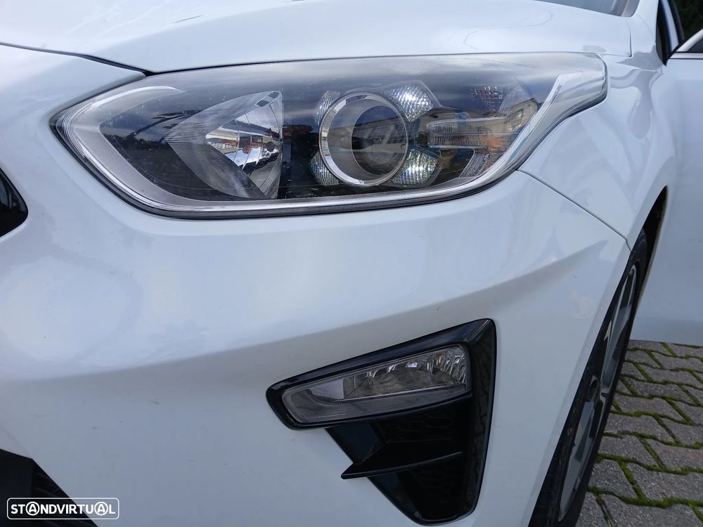 Kia Ceed SW 1.6 CRDi TX+SRF - 5
