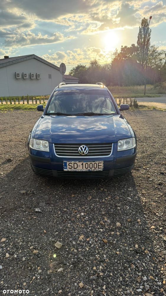 Volkswagen Passat 1.9 TDI Highline - 2