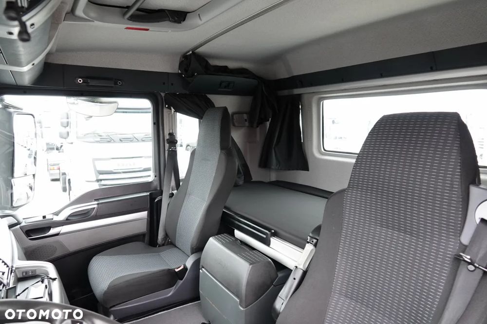MAN MAN TGS 35.480 / 8x4 / HDS HIAB 288 EP-5 wysów : 12.7 M / SKRZYNIOWY - 7,4 M / UDŹWIG : 9400 KG / EURO 6 / STEROWANIE RADIOWE - 26
