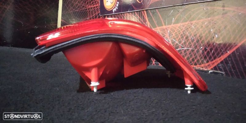 Farolim Stop Esq Audi A6 (4G2, 4Gc, C7) - 4