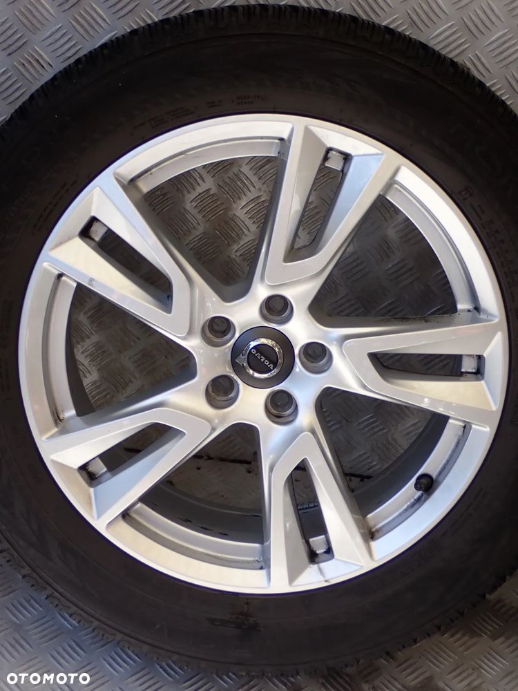 KOŁA FELGI ALUMINIOWE VOLVO 7,5JX18  ET 50,5  5X108  31362866 Z OPONAMI ZIMA NOKIAN 235/55/18 - 6