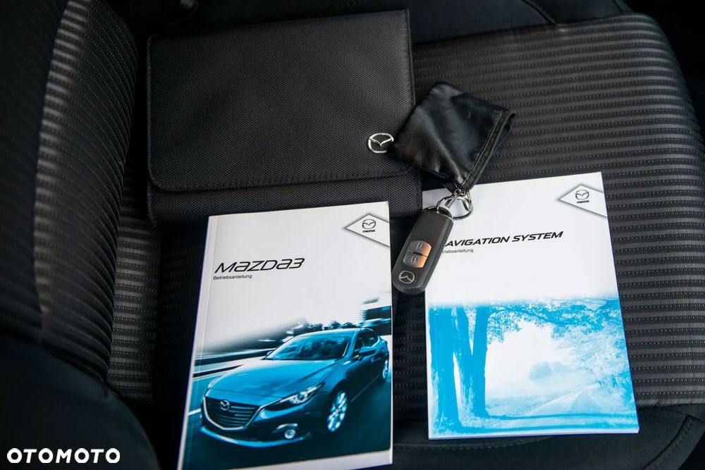 Mazda 3 SKYACTIV-G 120 NAKAMA - 38