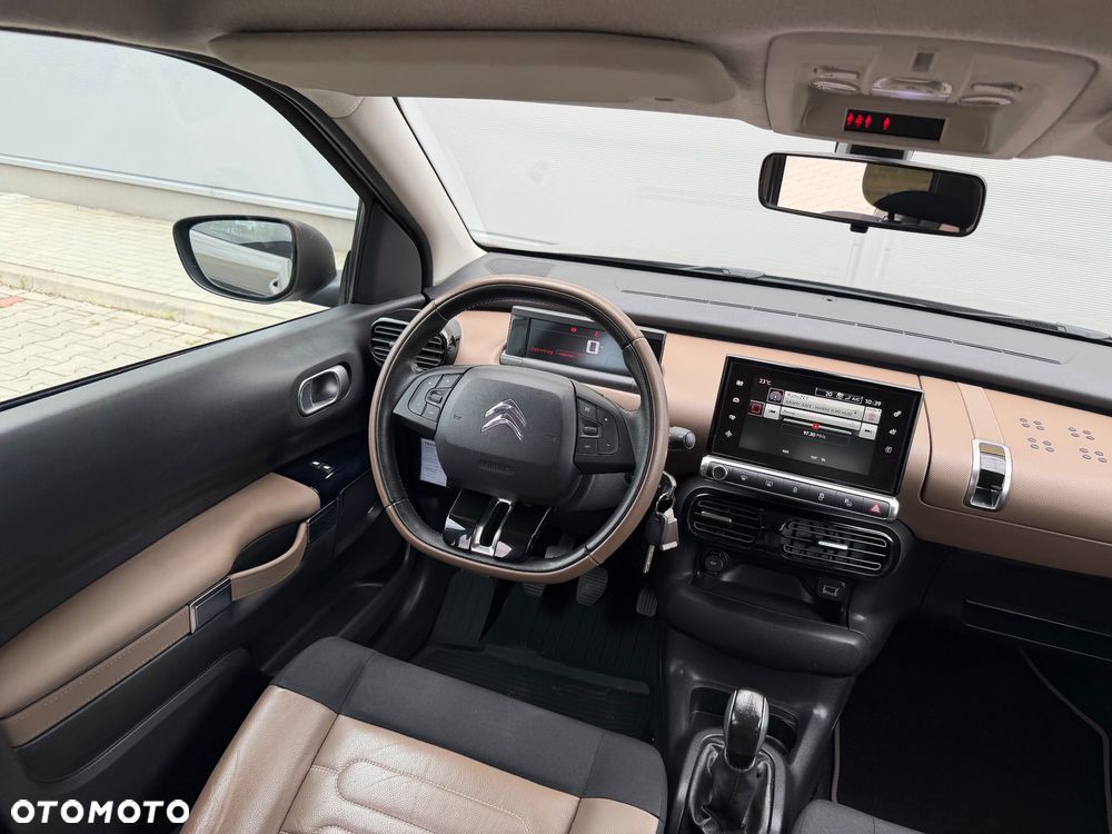 Citroën C4 Cactus 1.2 PureTech Shine Edition S&S - 17