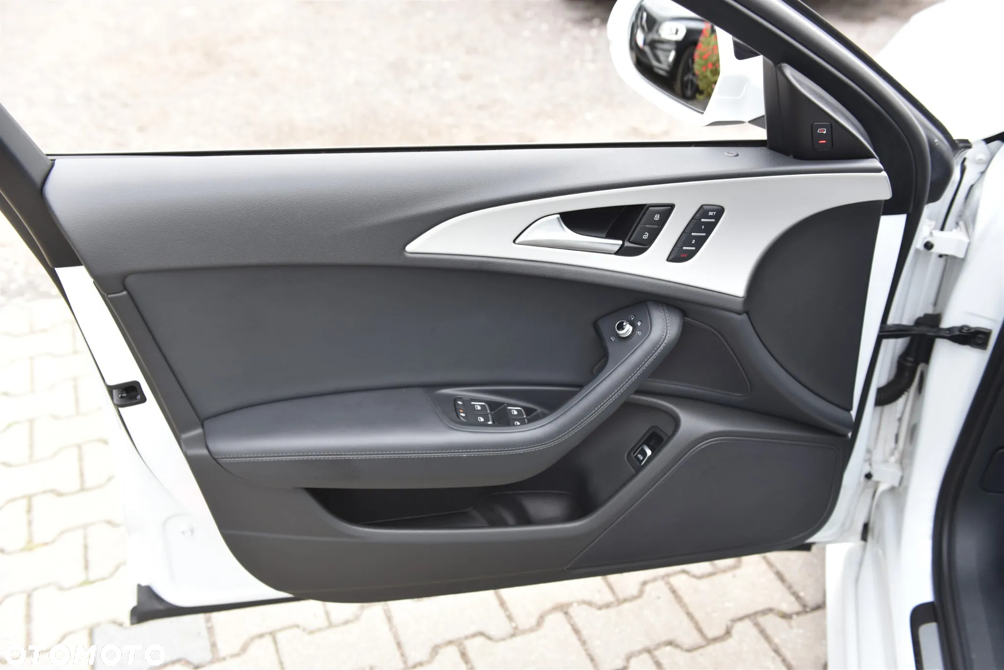 Audi A6 Avant 2.0 TDI Ultra S tronic - 16