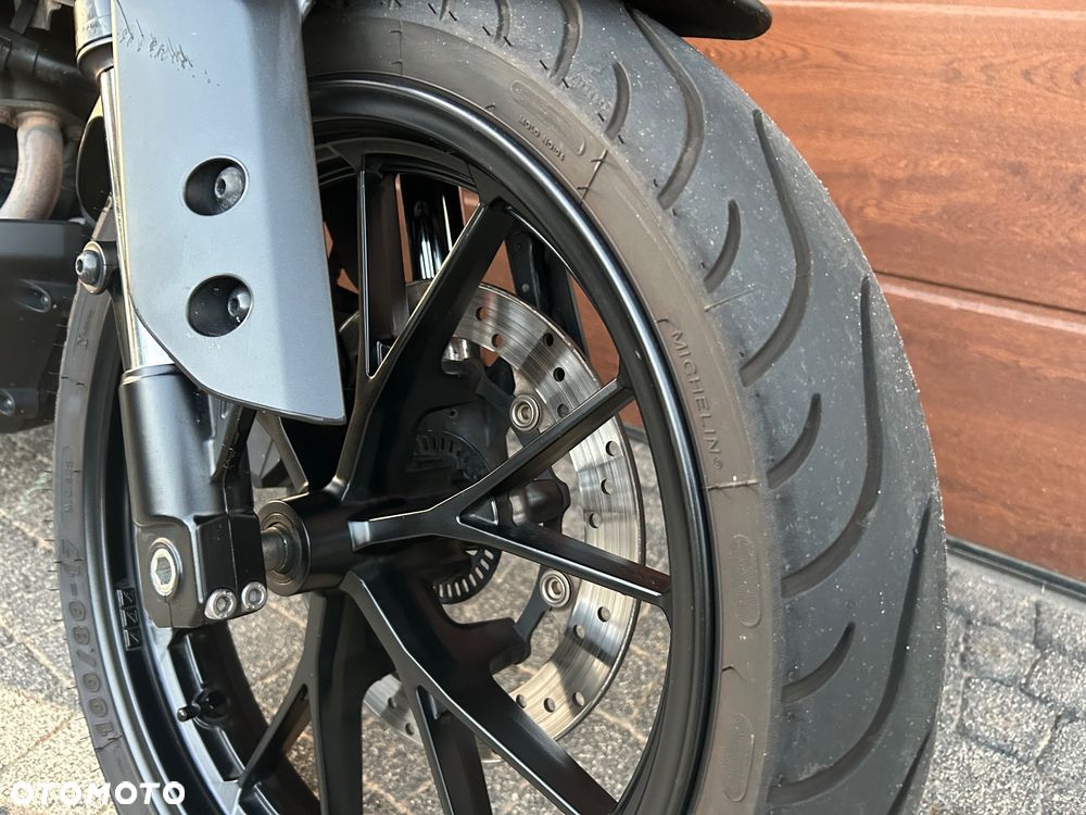 Yamaha MT - 26